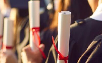 ¿Es importante el título universitario para acceder a nuevos puestos de trabajo?