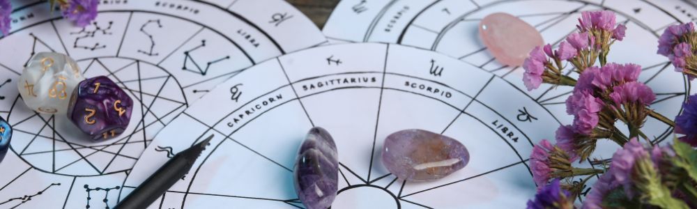 Destino o distracción: mujeres, poder y sistemas de creencias