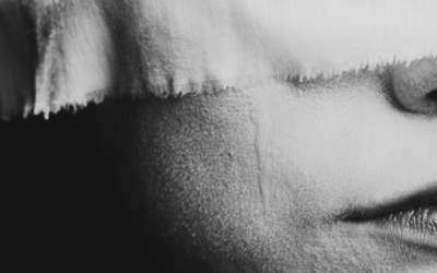 Los cuerpos cifrados de la Necropolítica: El femicidio como mensaje y la urgencia de la primera persona